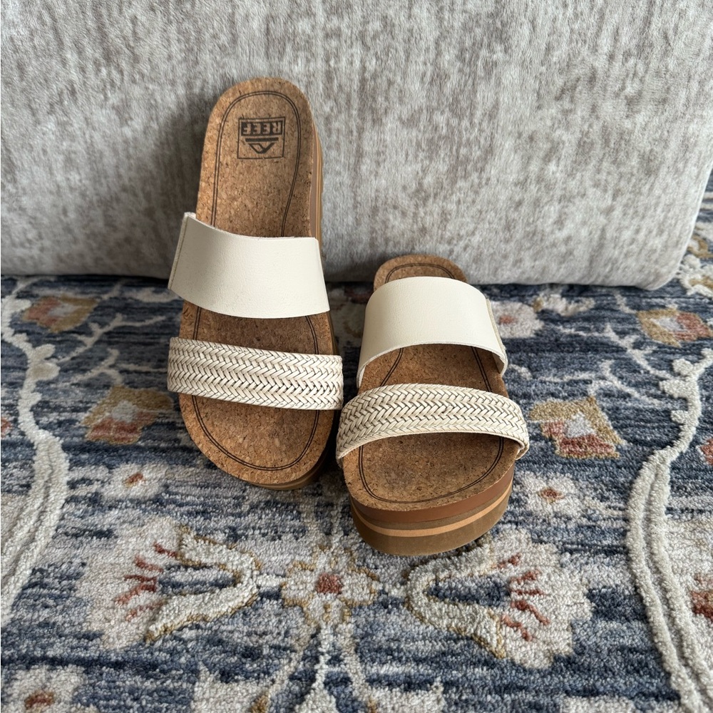 Reef Cushion Vista Hi Sandals in Vintage